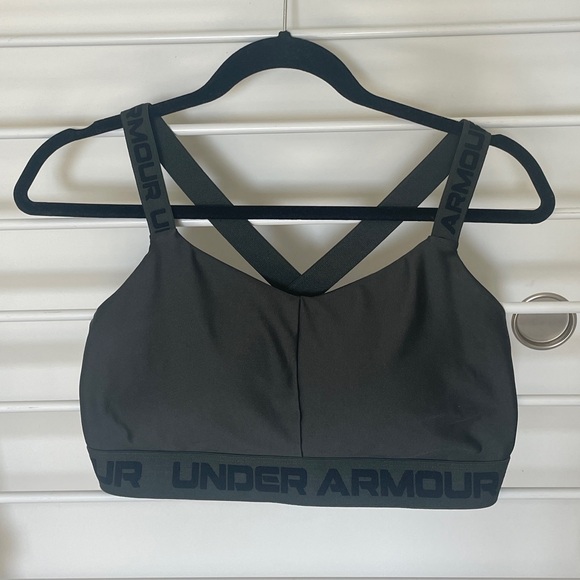 Under armour sports bra - Picture 1 of 4